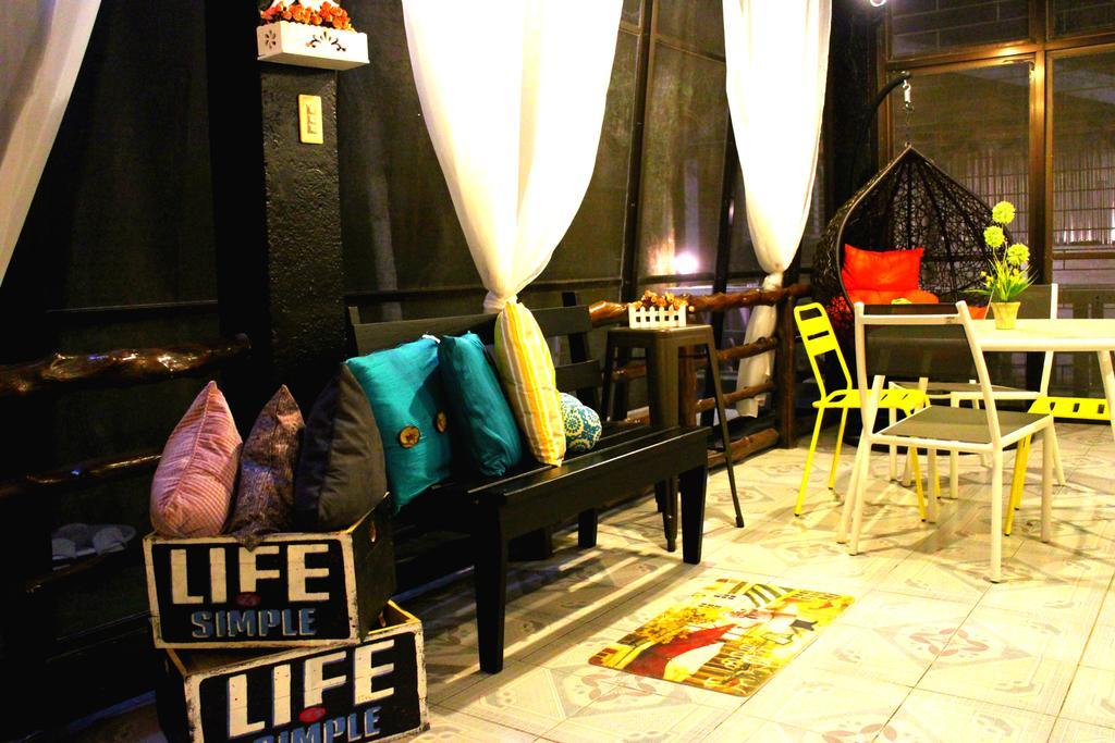 Tagaytay Garden Budgetel - City Center Tagaytay City Kültér fotó