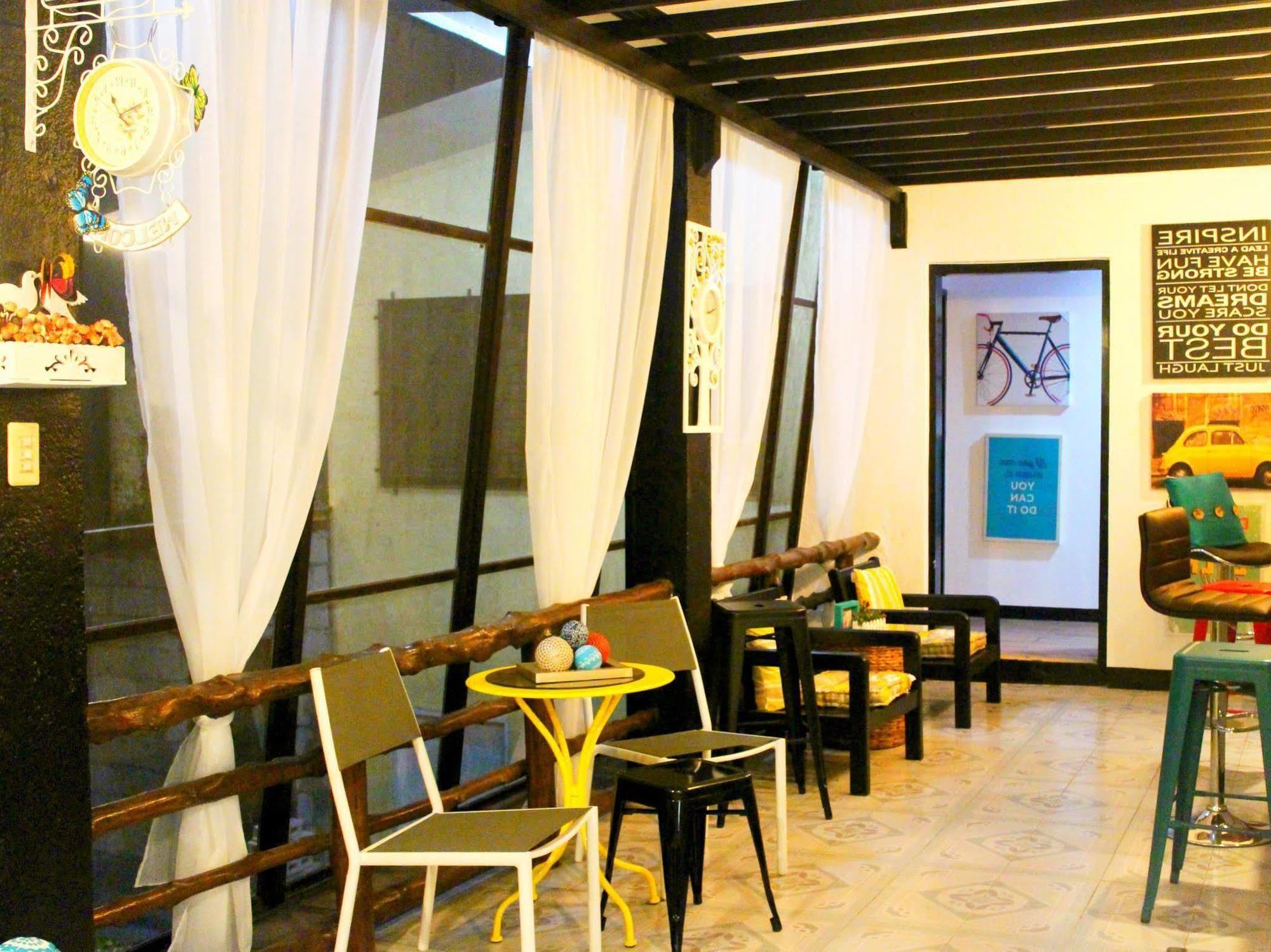 Tagaytay Garden Budgetel - City Center Tagaytay City Kültér fotó