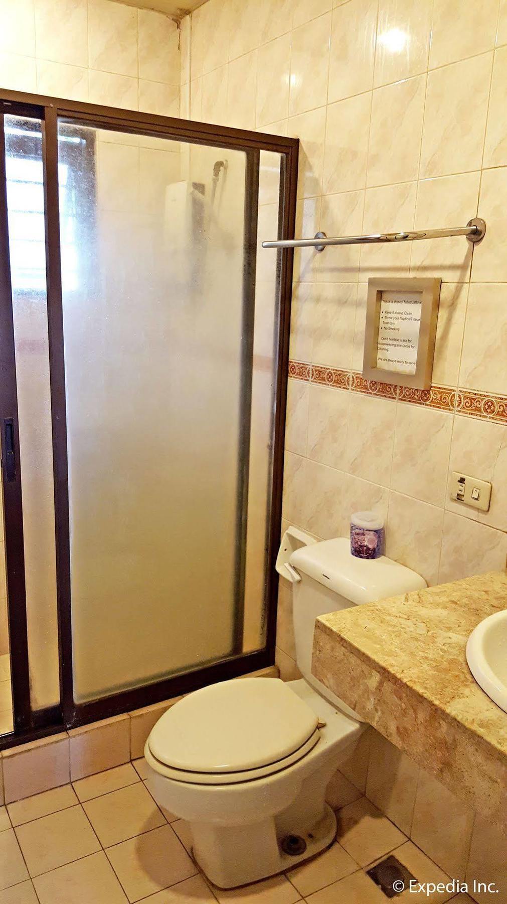 Tagaytay Garden Budgetel - City Center Tagaytay City Kültér fotó