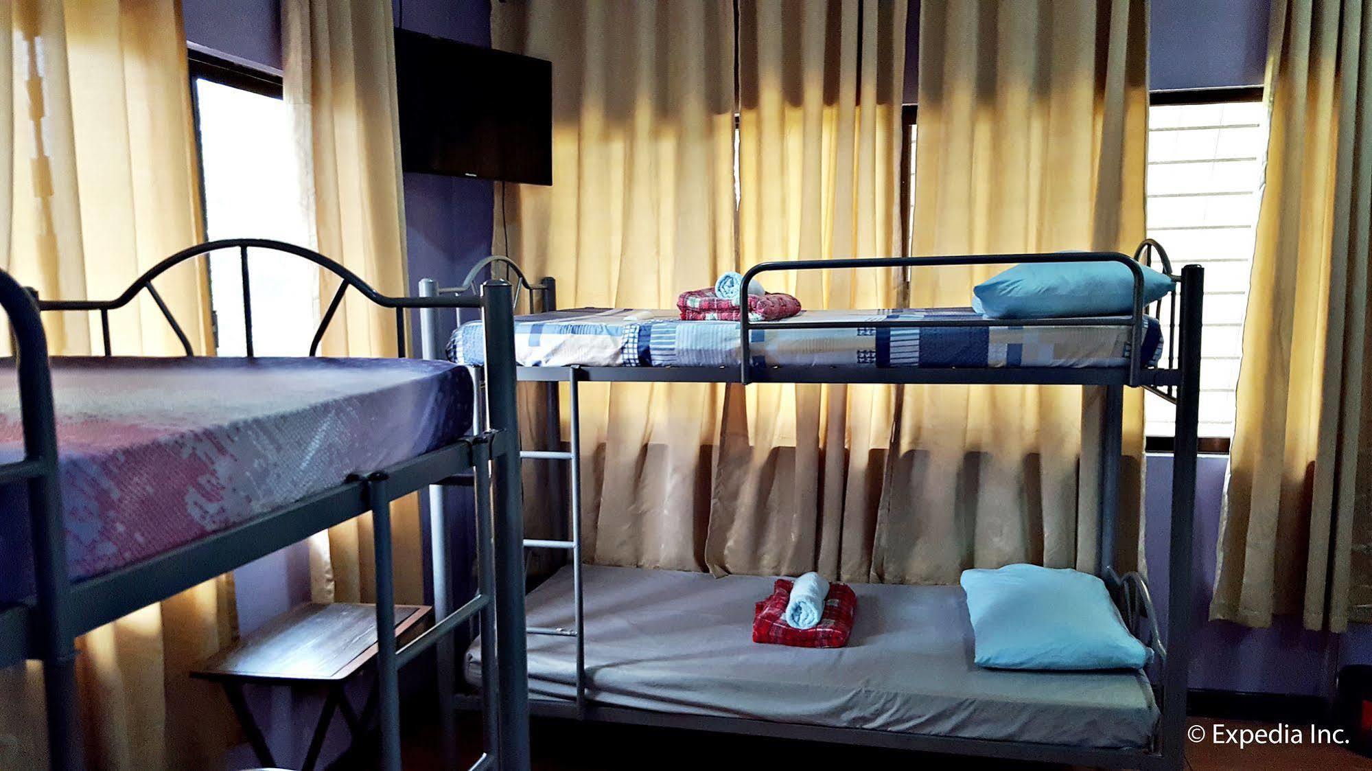 Tagaytay Garden Budgetel - City Center Tagaytay City Kültér fotó