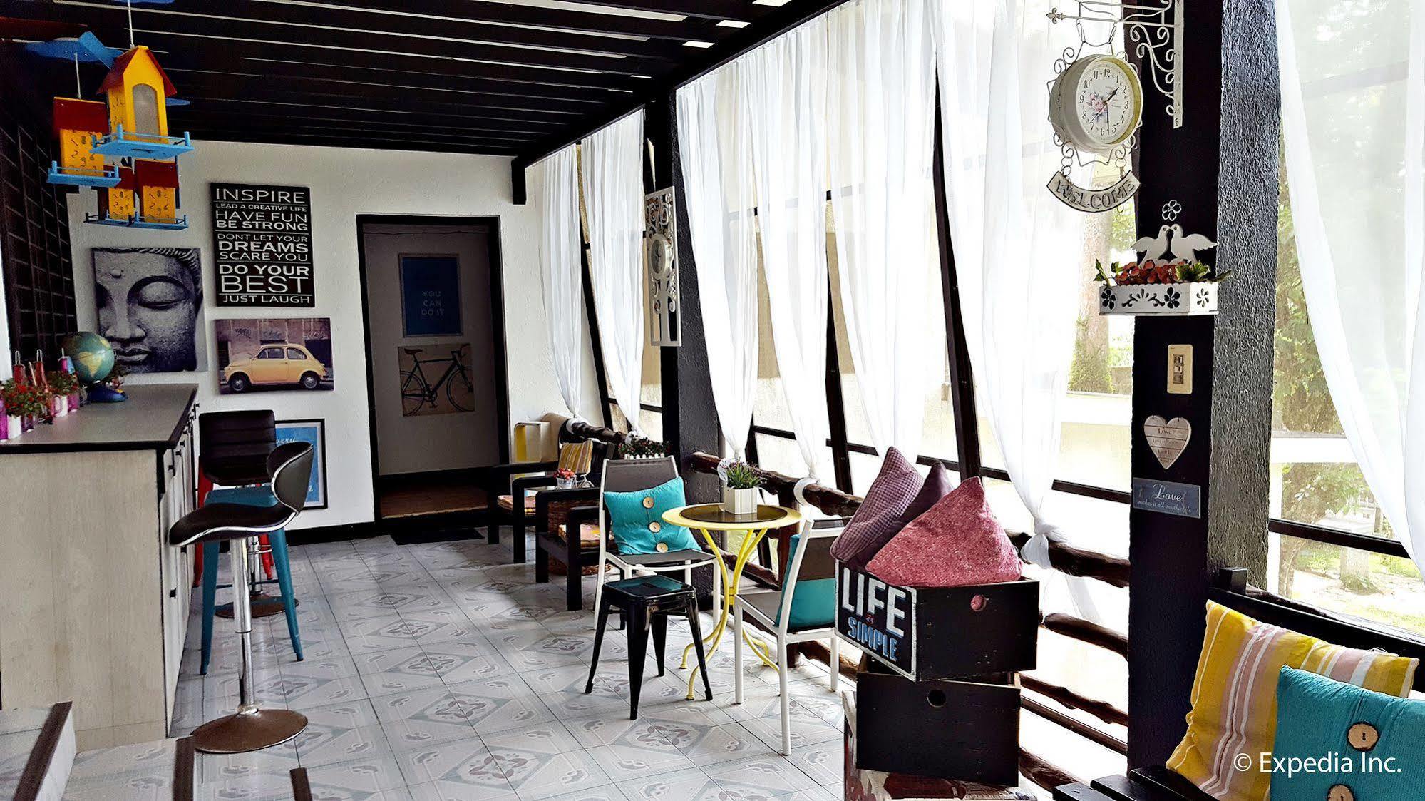 Tagaytay Garden Budgetel - City Center Tagaytay City Kültér fotó